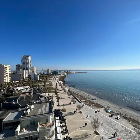 Aria Seaside Tranquility דירה